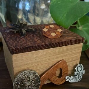 5 Vintage Pins